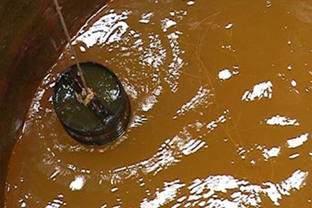 nước giếng khoan bị đục và bẩn