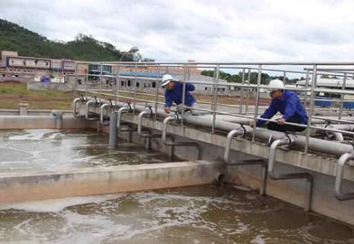 Nước thải công nghiệp thường chứa các ion kim loại