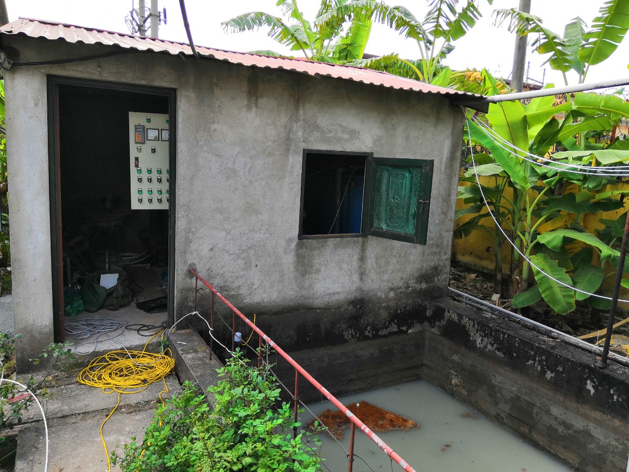 Bể lắng - sân phơi bùn 