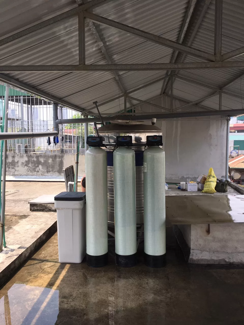 Thay Lõi Lọc Nước Đầu Nguồn - Thay Vật Liệu Cột Lọc Áp Lực