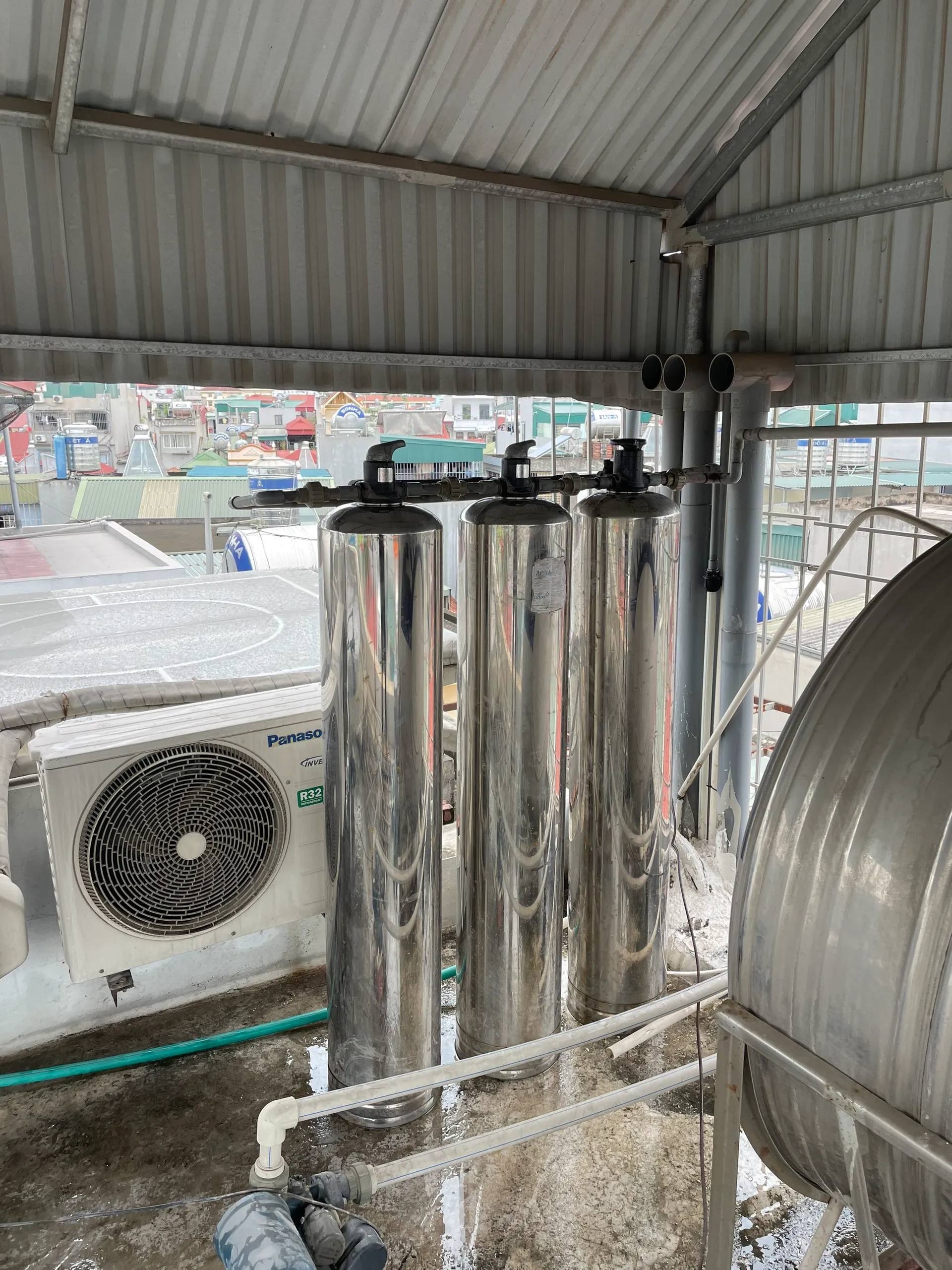 Thiết bị xử lý nước sinh hoạt đầu nguồn 3 cột lọc (Inox, van cơ)