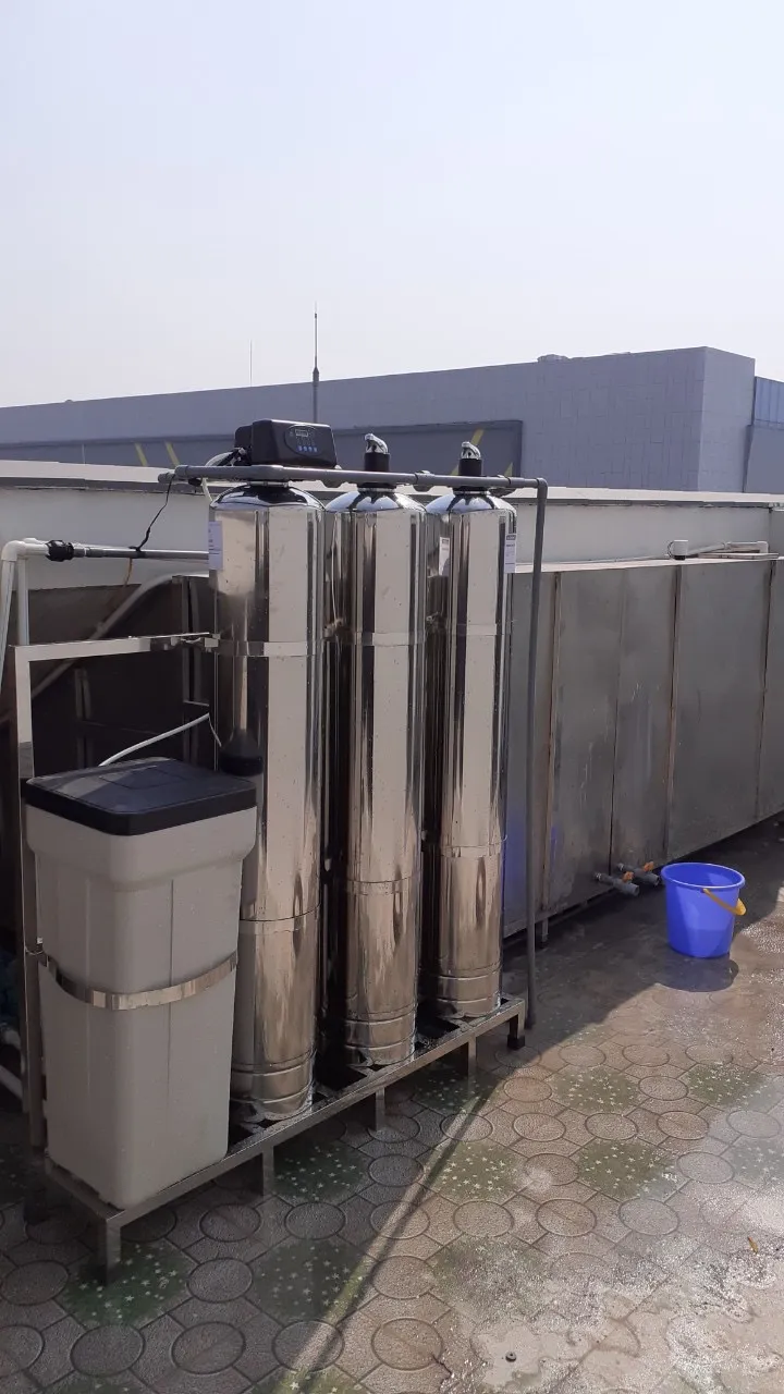 máy lọc tổng gia đình 3 cột lọc, vỏ inox, có sử dụng van tự động ở cột số 3