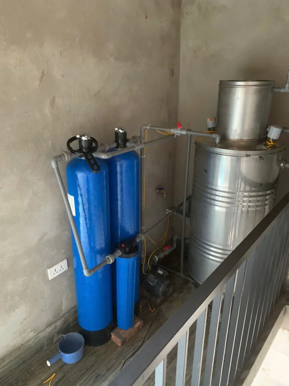Thiết bị lọc nước giếng khoan gia đình dùng công nghệ lọc áp lực hiện đại